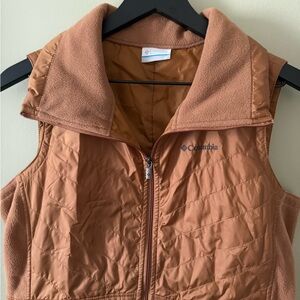 Columbia Tan Quilted Vest